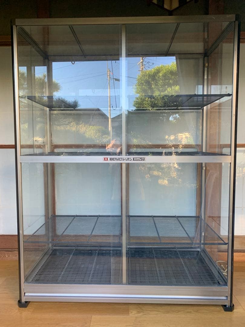 昭和アルミ　透明ガラス製ショーケース
