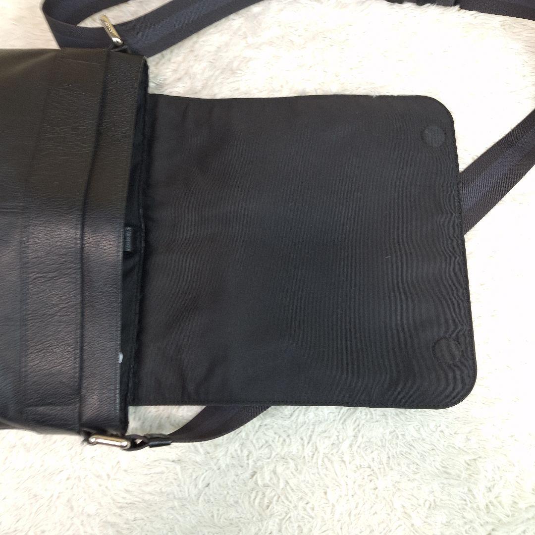 COACH　コーチ　メッセンジャーバッグ　レザー　シボ　ブラック
