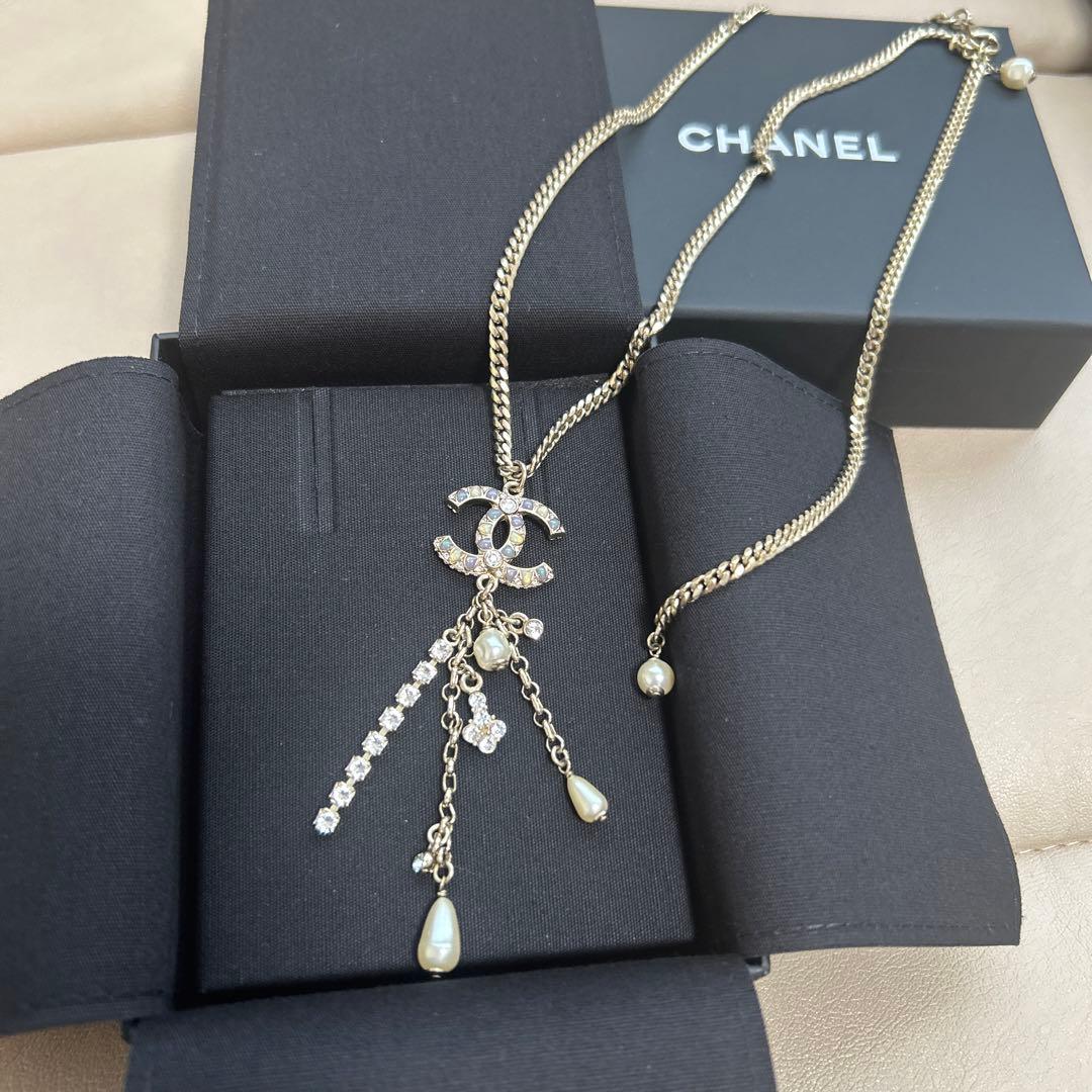 シャネル 19A ストーン CCマーク　ネックレス