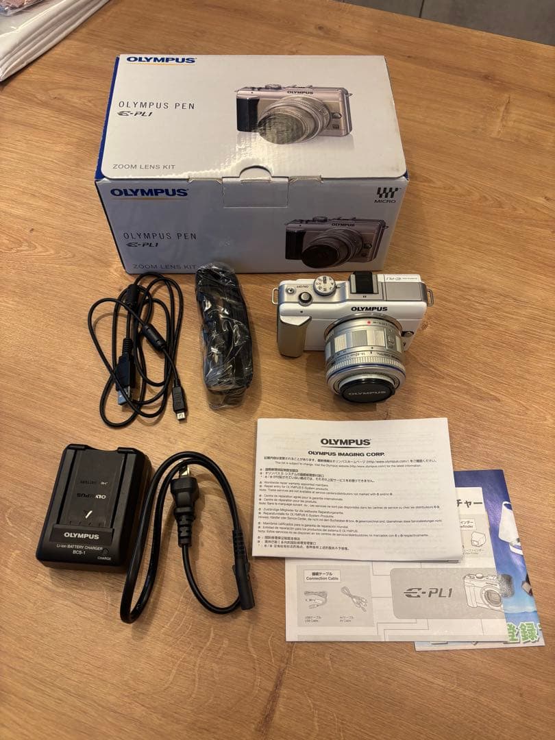 OLYMPUS E-PL1 ホワイト ズームレンズキット