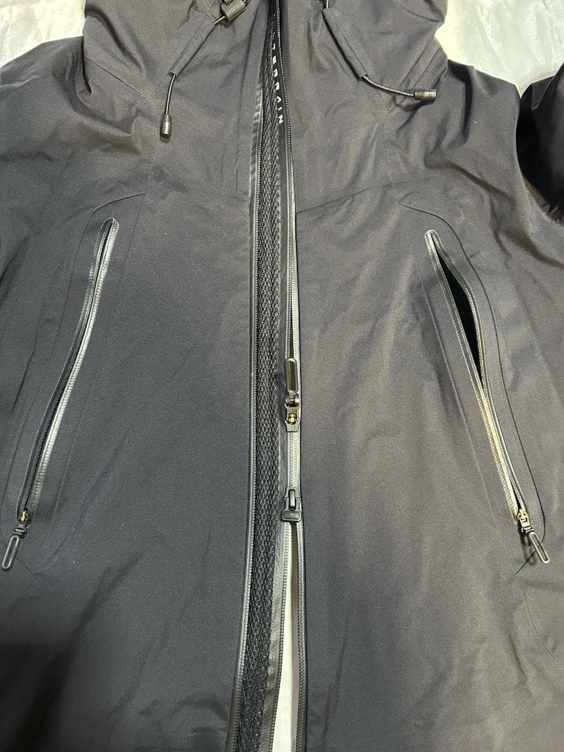 DESCENTE　ALLTERRAIN　ハードシェル“クレアス” 　黒　Ｌサイズ