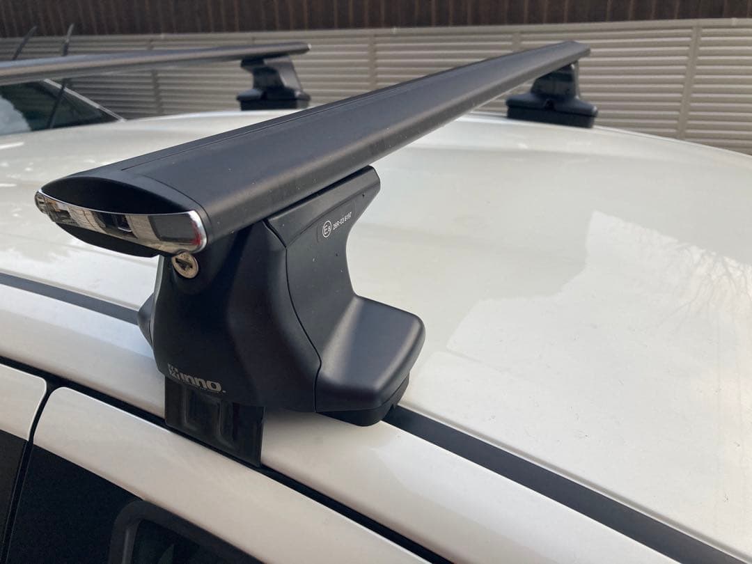 INNO ルーフキャリア ベース アクア NHP-10 バラ売り不可です