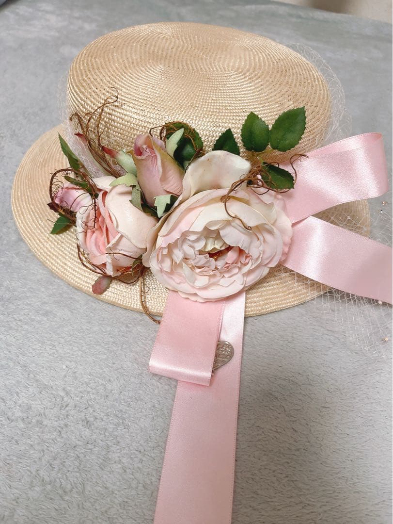 Triple fortune 花飾り付きストローボートハット