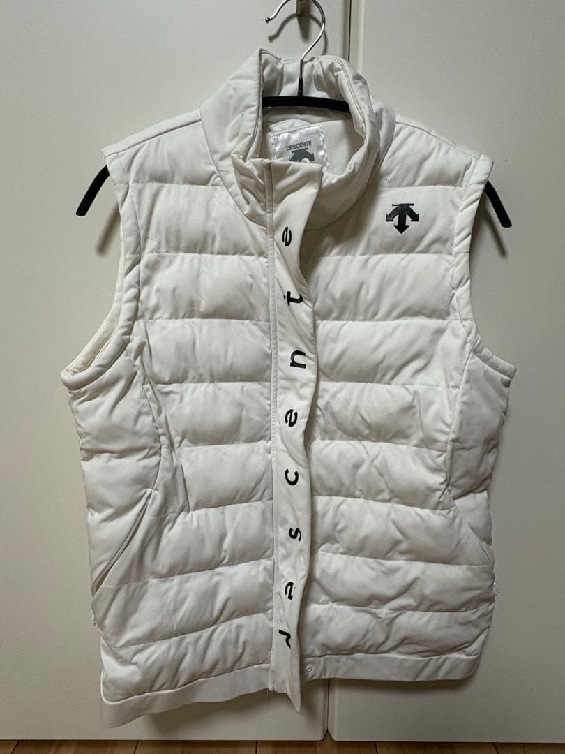 デサント　DESCENTE ダウンベスト　Lサイズ