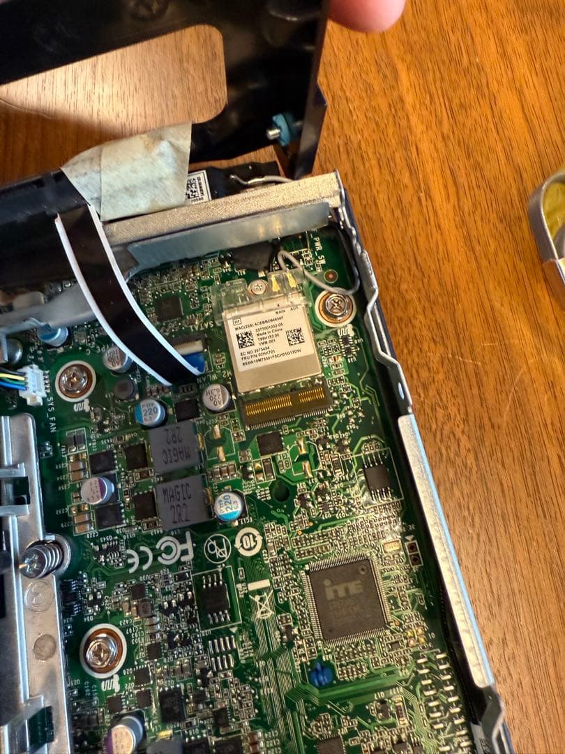 Lenovo ThinkCentre M75q-1 ミニPC