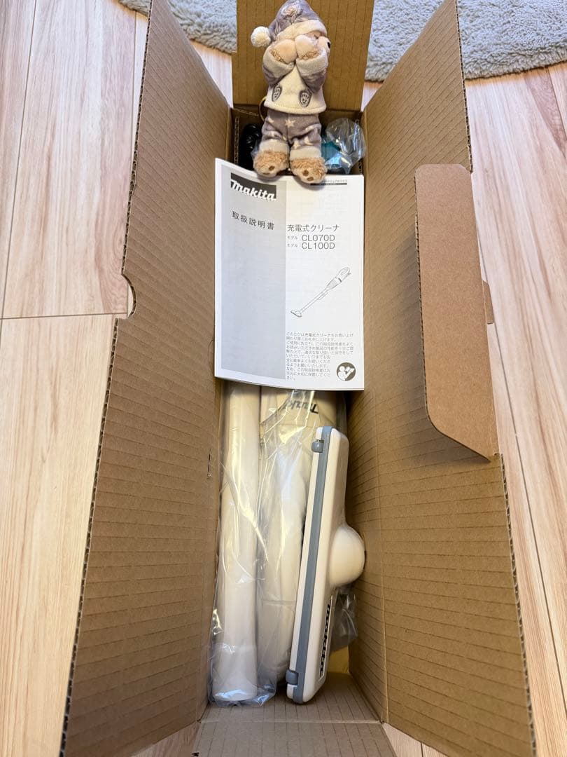 マキタ コードレス掃除機(充電式クリーナー) CL100DW