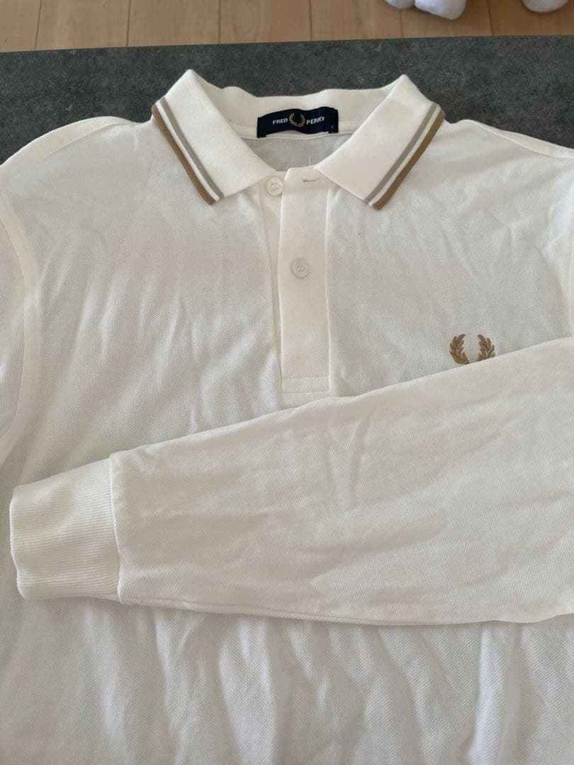 Fred Perry ホワイト ゴールド　長袖ポロシャツ