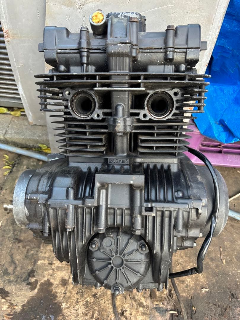 249cm³ エンジン バイクパーツ SUZUKI GS25X