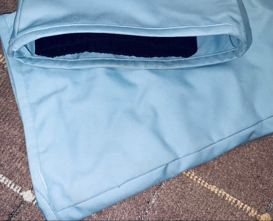 phenixフェニックス ジュニアスキーウェア上下セット150水色 袖裾 調節化