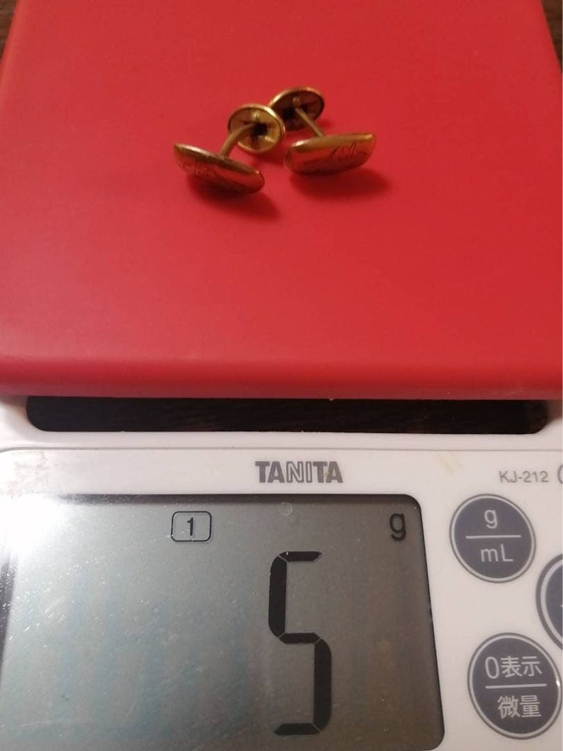 ゴールド 花と波の彫刻 カフリンクス