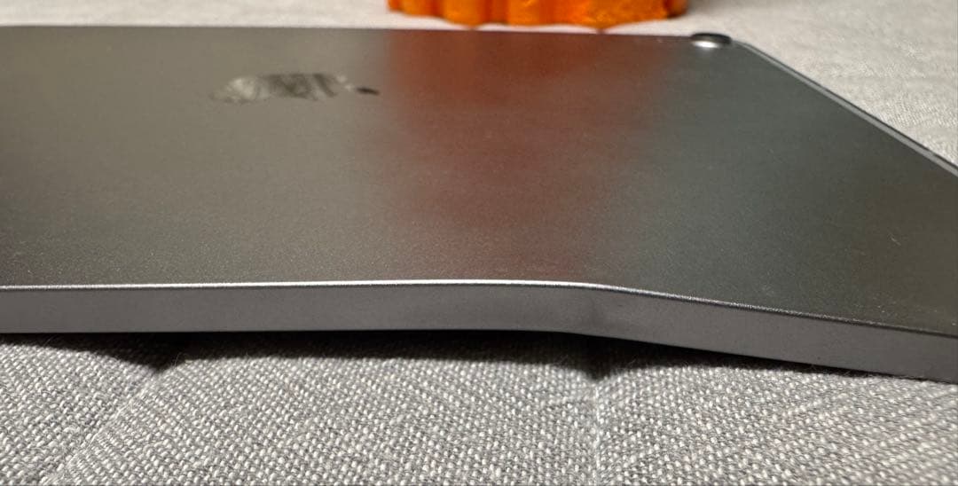 iPadAir本体 画面ひび割れフレーム曲がりあり