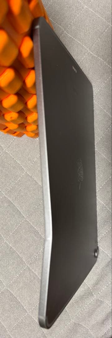 iPadAir本体 画面ひび割れフレーム曲がりあり