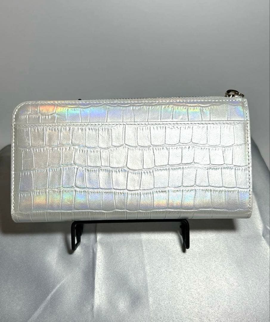新品未使用【ピンキー＆ダイアン】 クロコ型押し L字ファスナーロゴモチーフ長財布