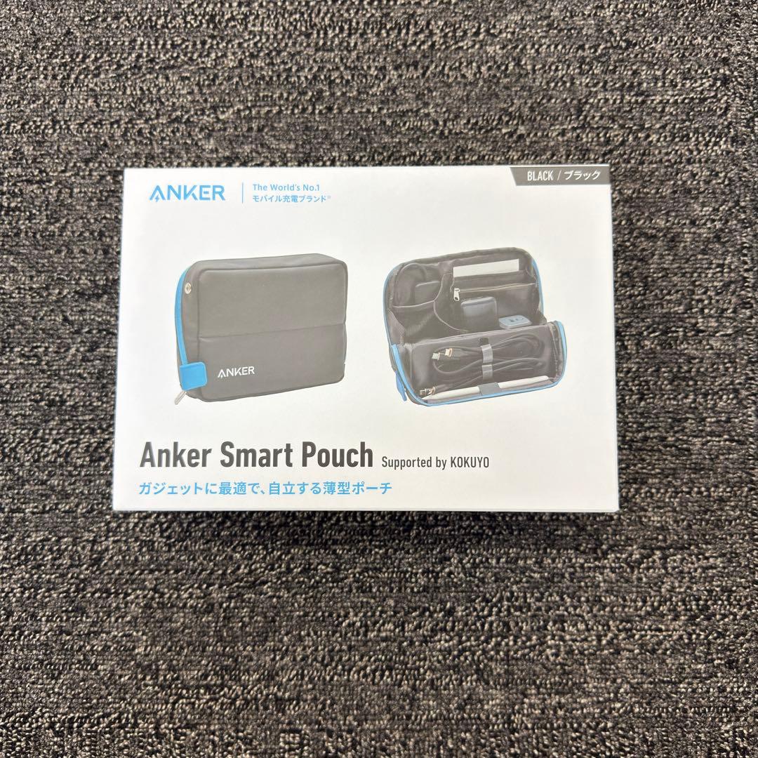 Anker Smart Pouchは、KOKUYOと共同開発されたポーチ