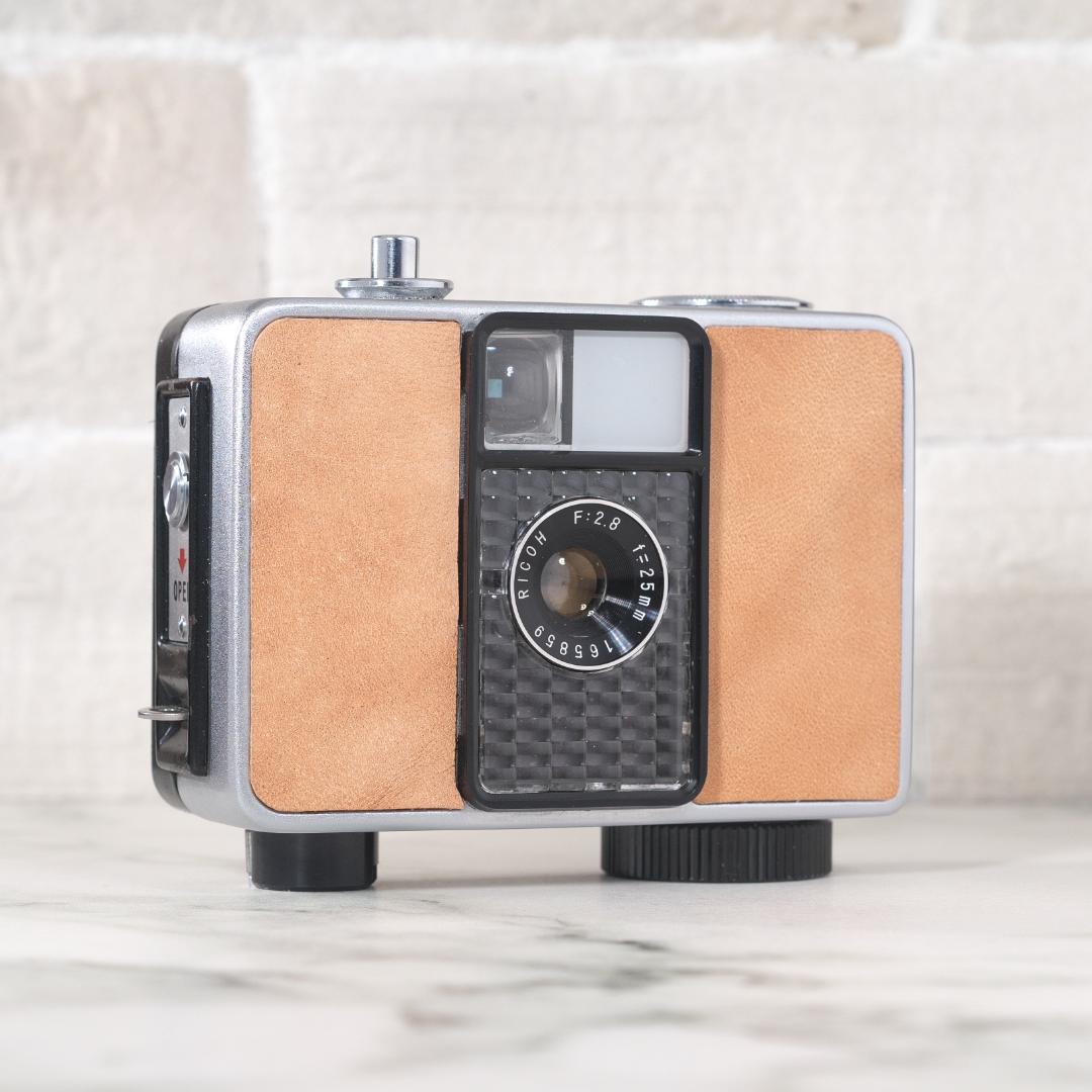 ✽AUTO　HALF　Ｅ✽ハーフカメラ✽リメイク✽リコー❀オートハーフ❀