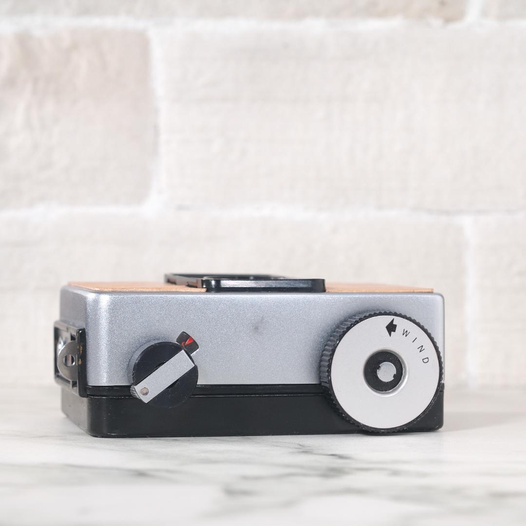 ✽AUTO　HALF　Ｅ✽ハーフカメラ✽リメイク✽リコー❀オートハーフ❀