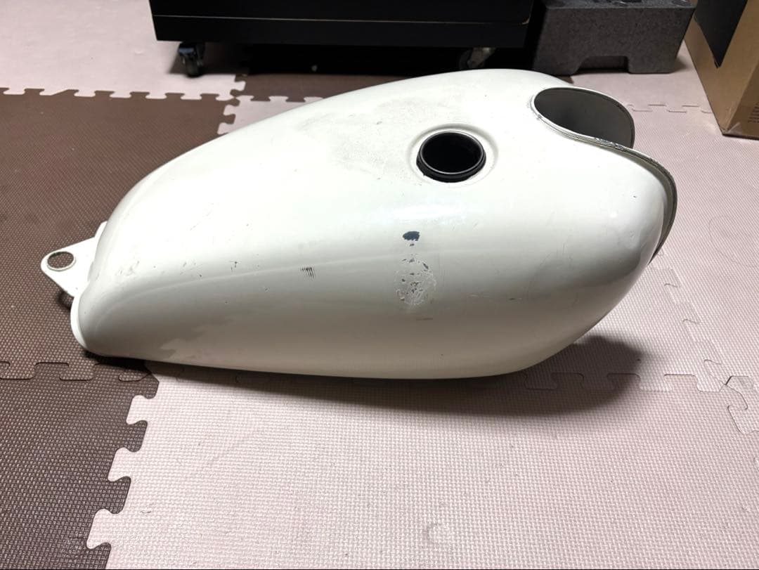 SR400 純正タンク インジェクション FI カフェ　ボバー　チョッパー　2%