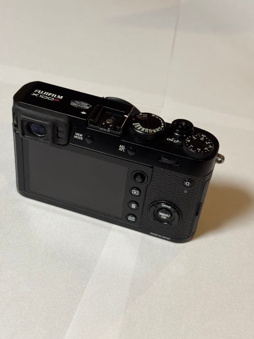 FUJIFILM X100F ブラック