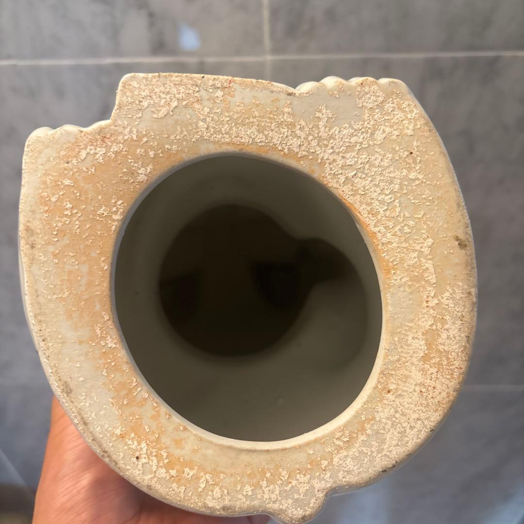 ヴォルテックス様ヴィンテージ　可愛らしく妖艶な瞳が素敵な招き猫の陶器オブジェ