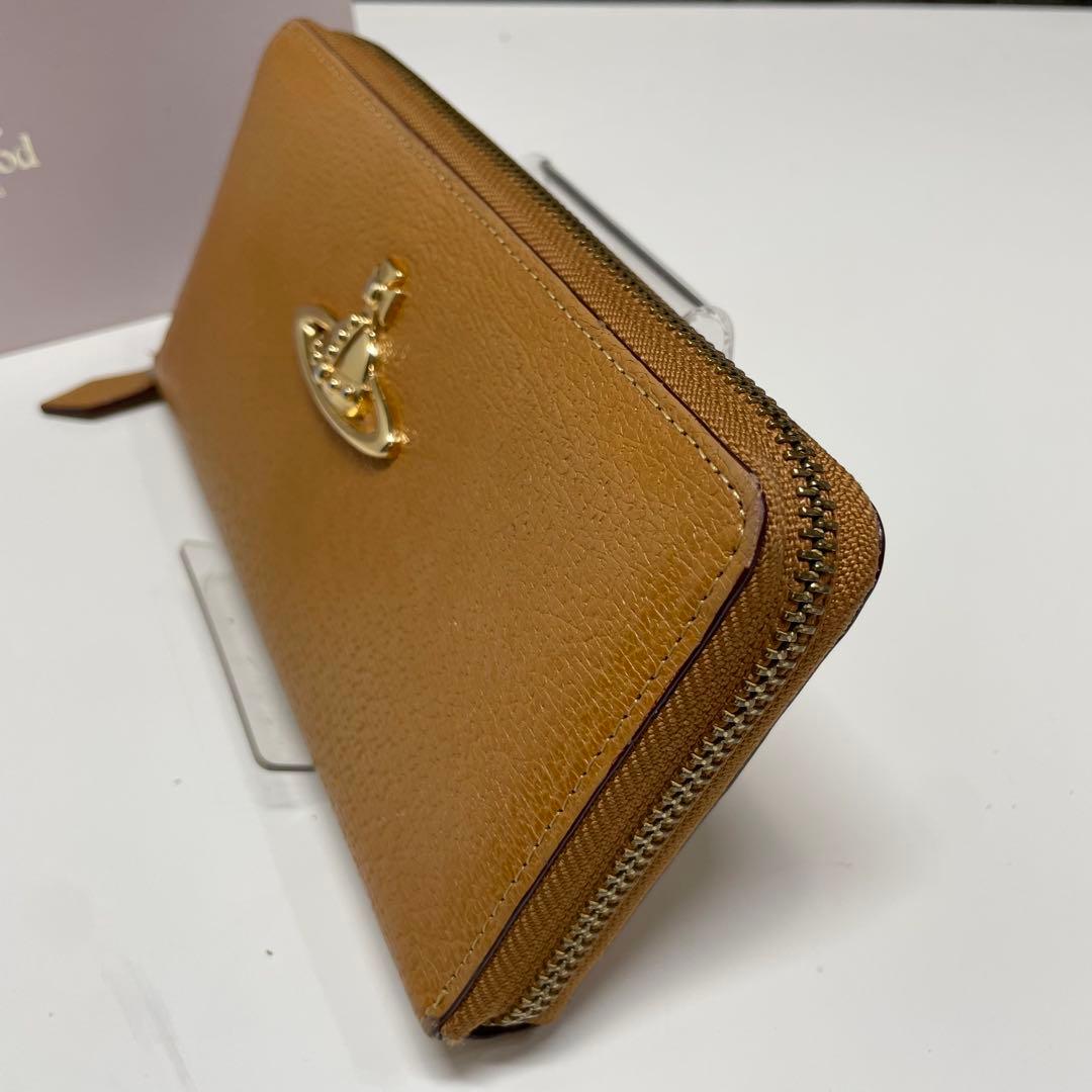 茶*丸様 Vivienne Westwood ベージュ 長財布