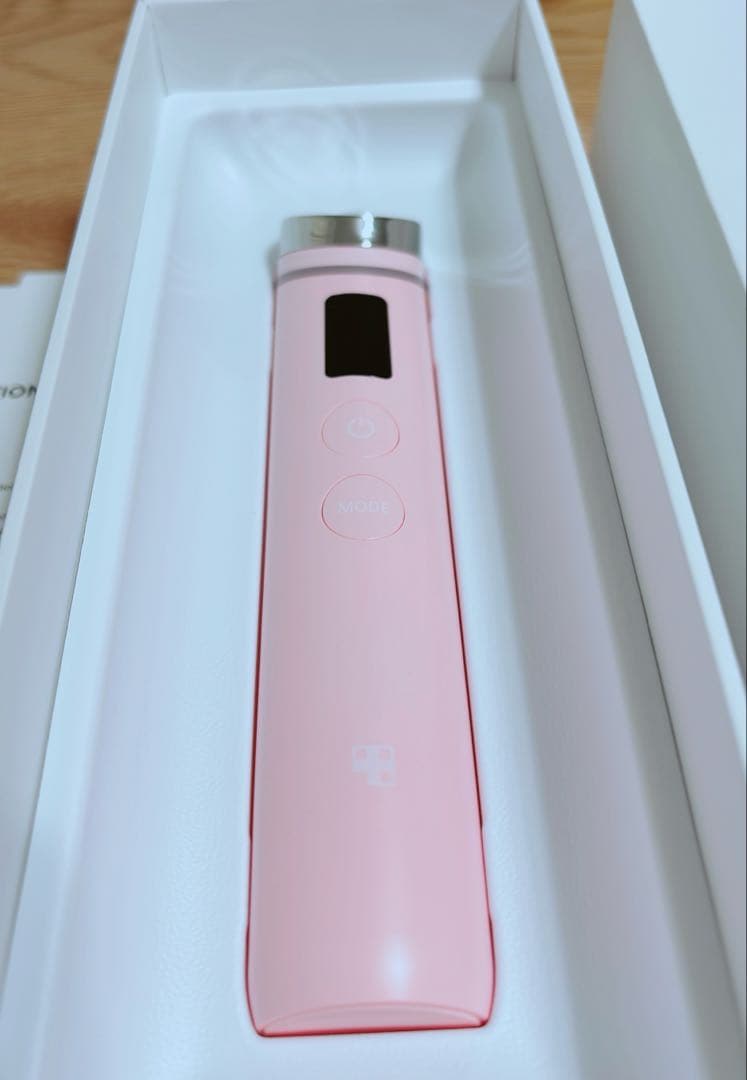 メディキューブ　美顔器　AGE-Rブースタープロ　ピンク