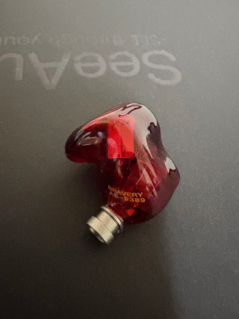 イヤホン Seeaudio Bravery