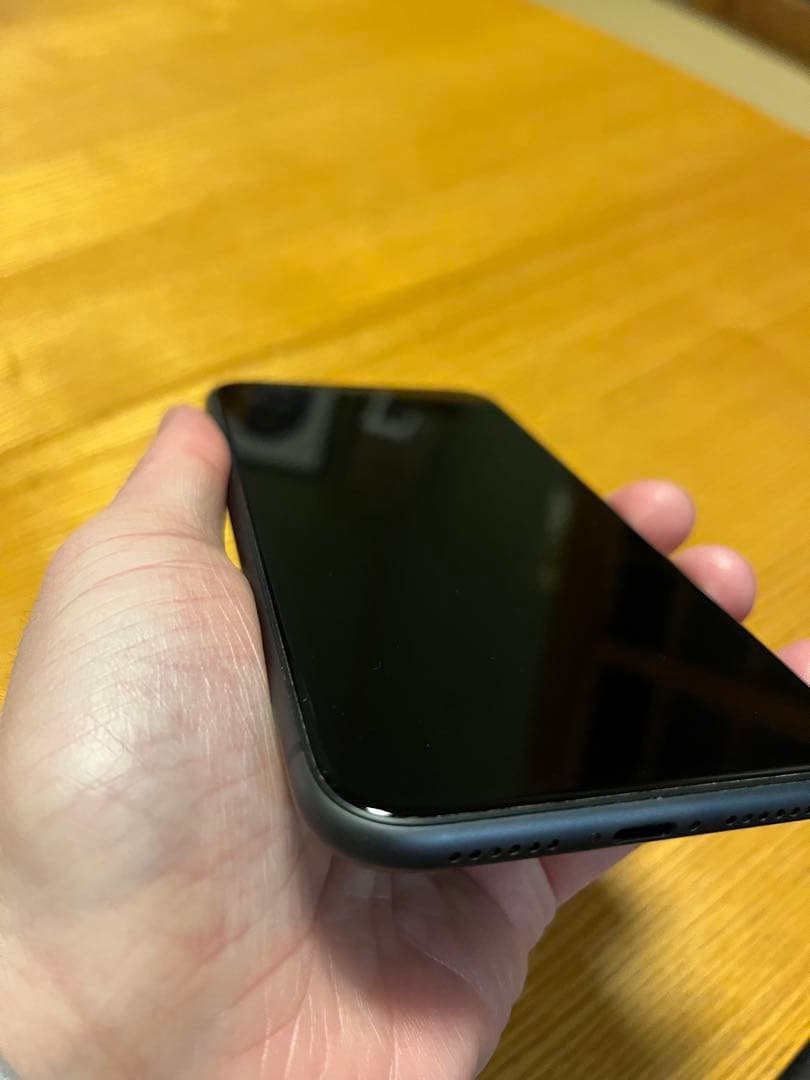 Apple iPhone 11 128GB ブラック バッテリー99%