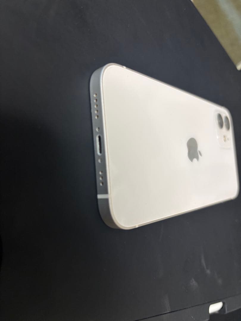 iPhone12 128GB ホワイト　バッテリー82%