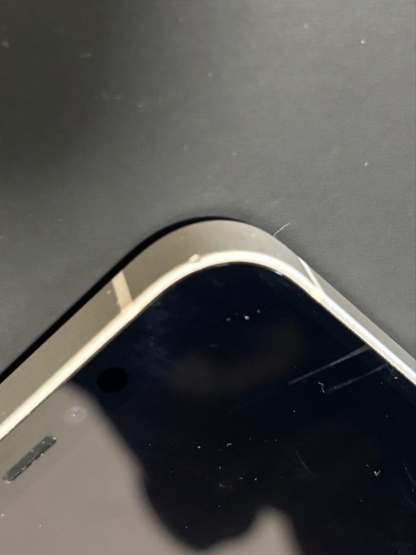 iPhone12 128GB ホワイト　バッテリー82%