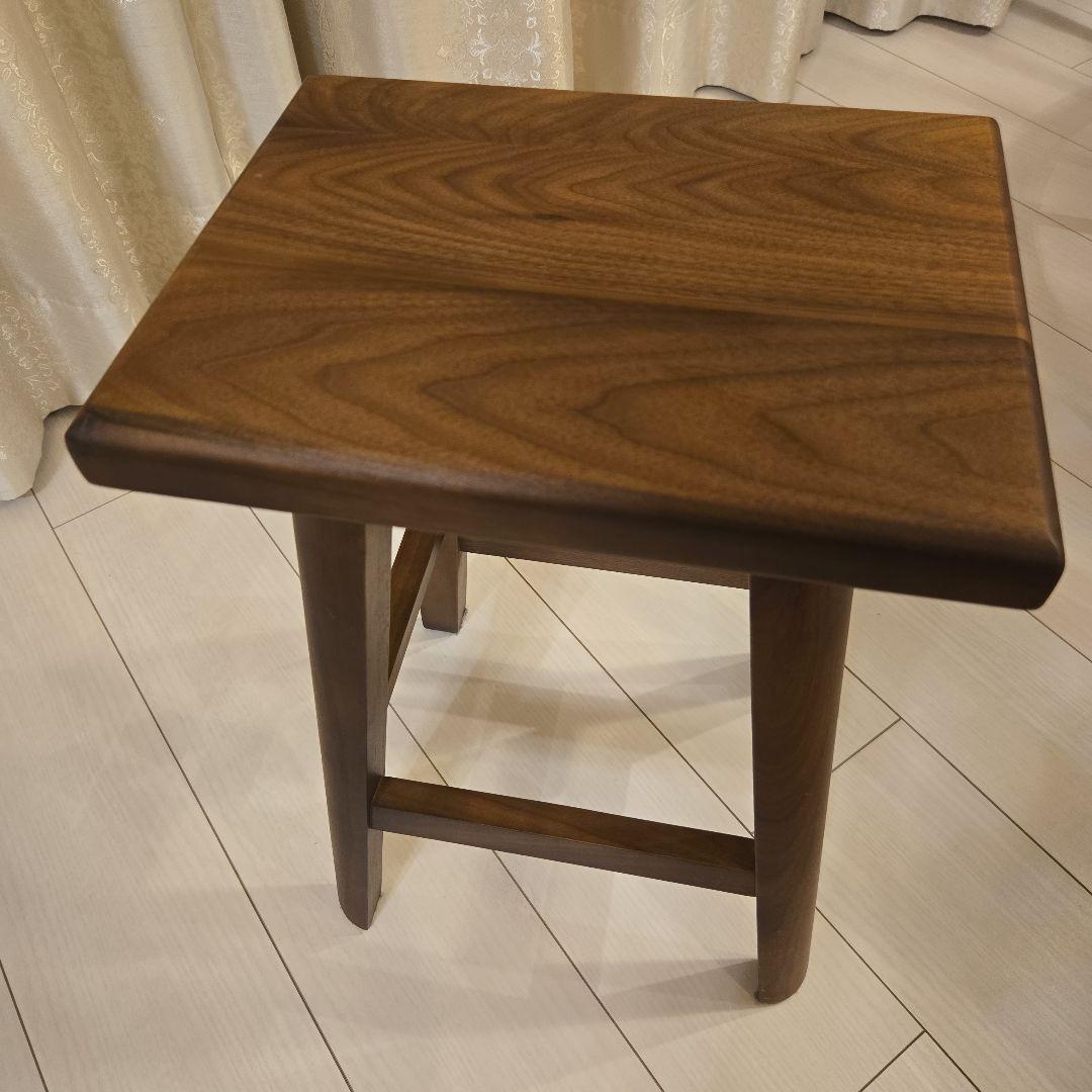 ウォールナット無垢材　スツール　四角