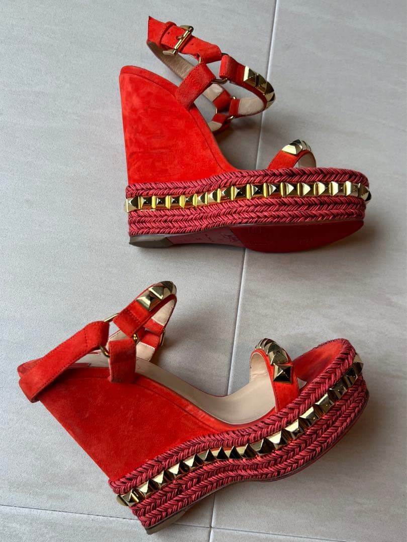 ルブタン　サンダル