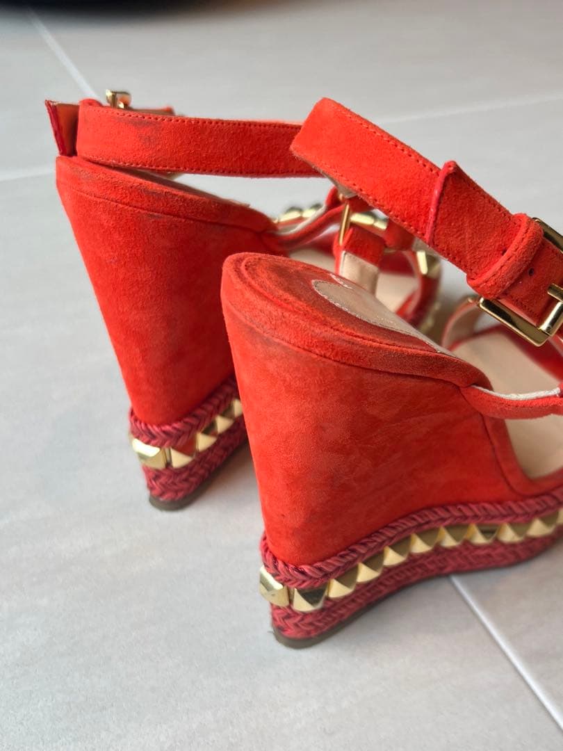 ルブタン　サンダル