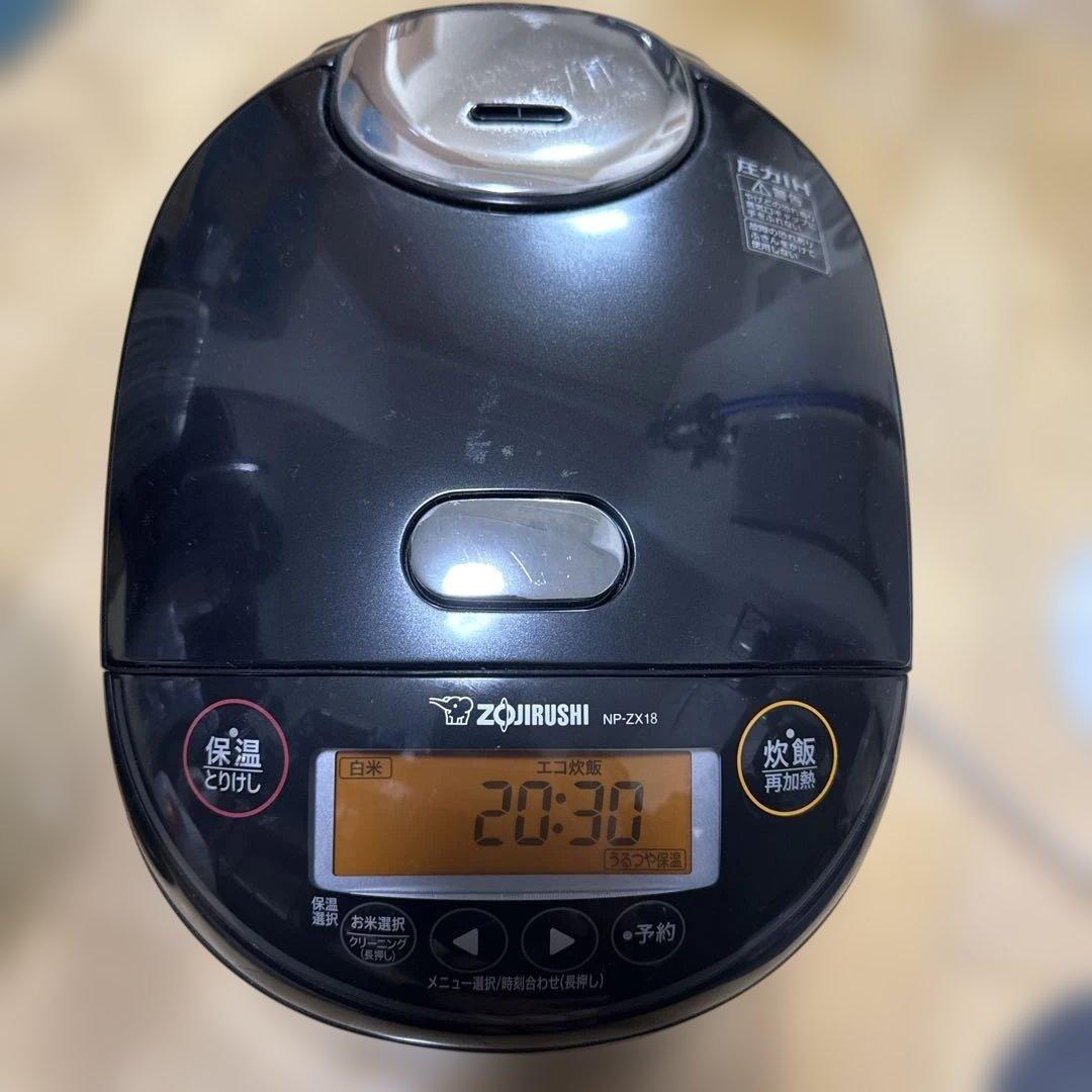 炊飯器 Zojirushi NP-ZX18