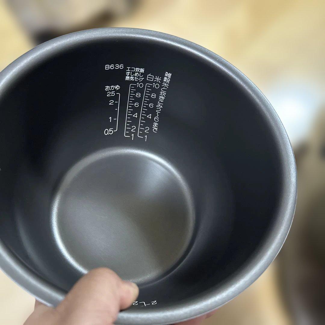 炊飯器 Zojirushi NP-ZX18