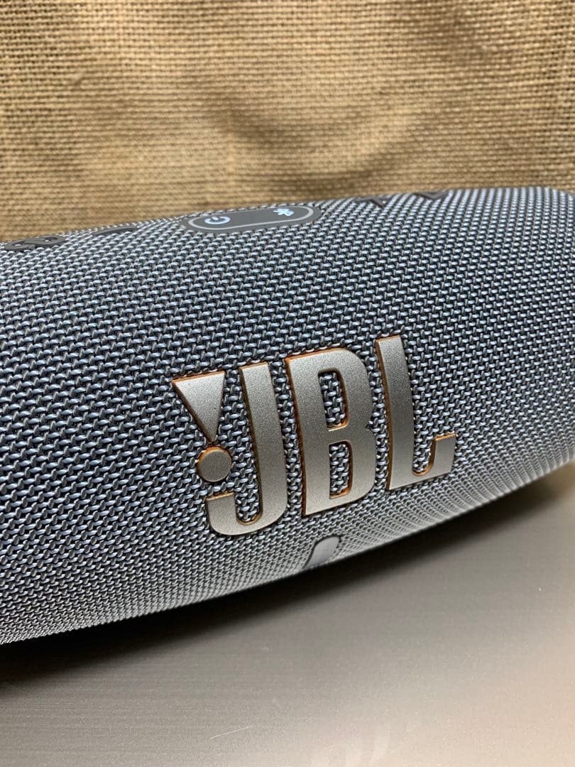 ☆JBL Charge 5モバイルバッテリー付ワイヤレススピーカー☆