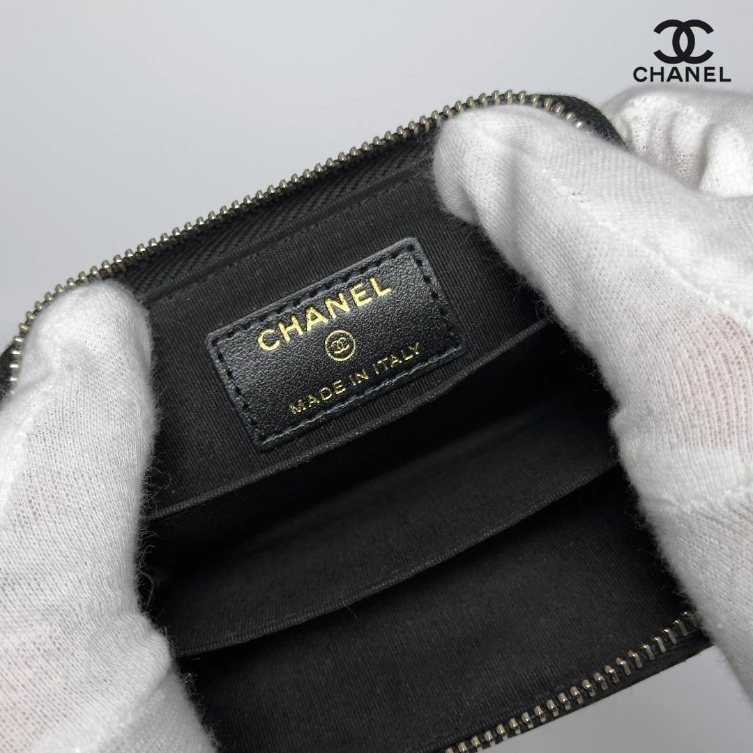 正規品　限定　CHANEL19 CCマーク　ココマーク　ジップパース