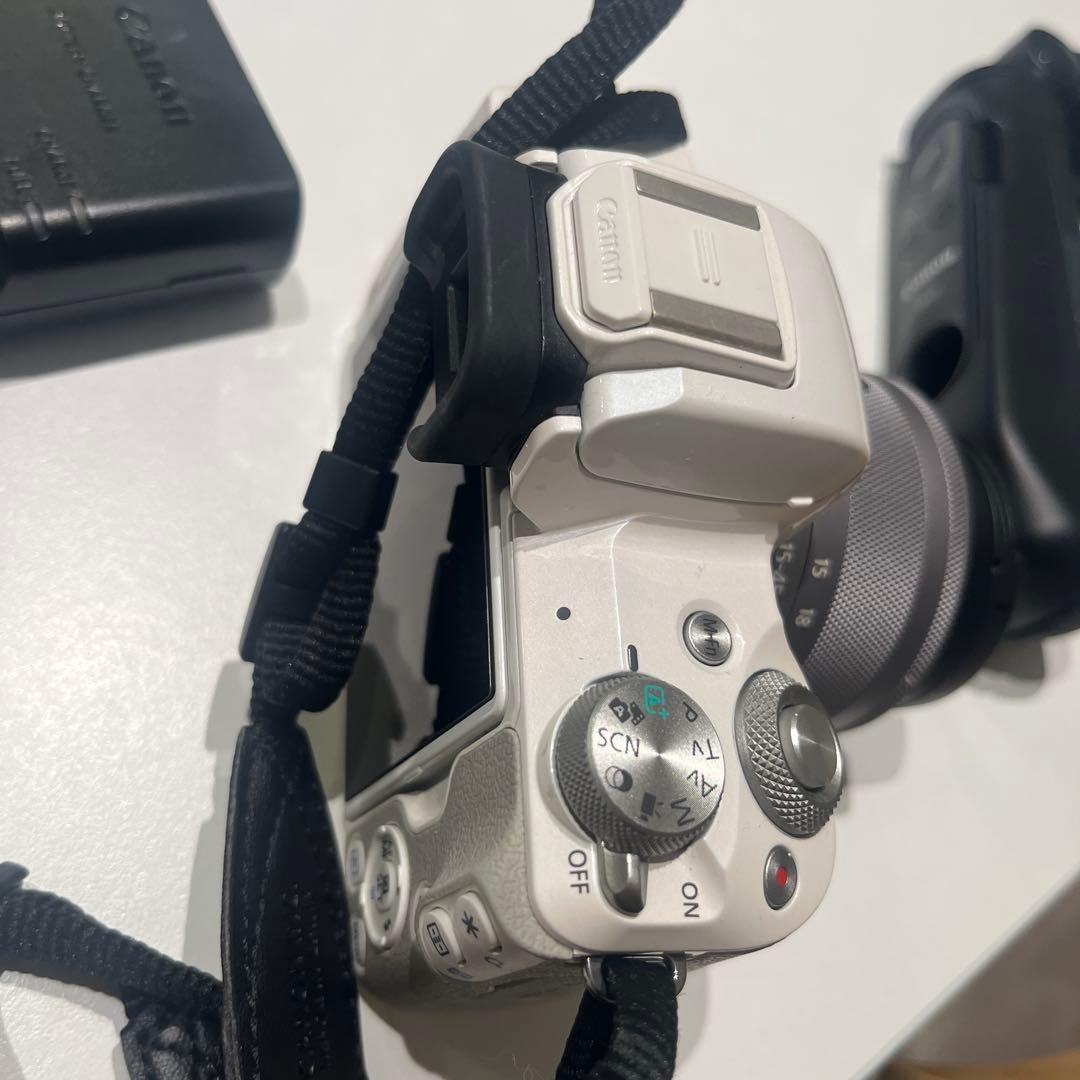 Canon キャノン EOS Kiss M