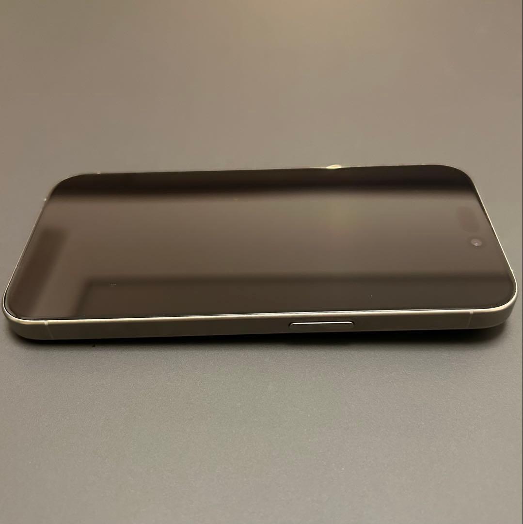 Apple iPhone15 Pro ナチュラルチタニウムSIMフリー256GB