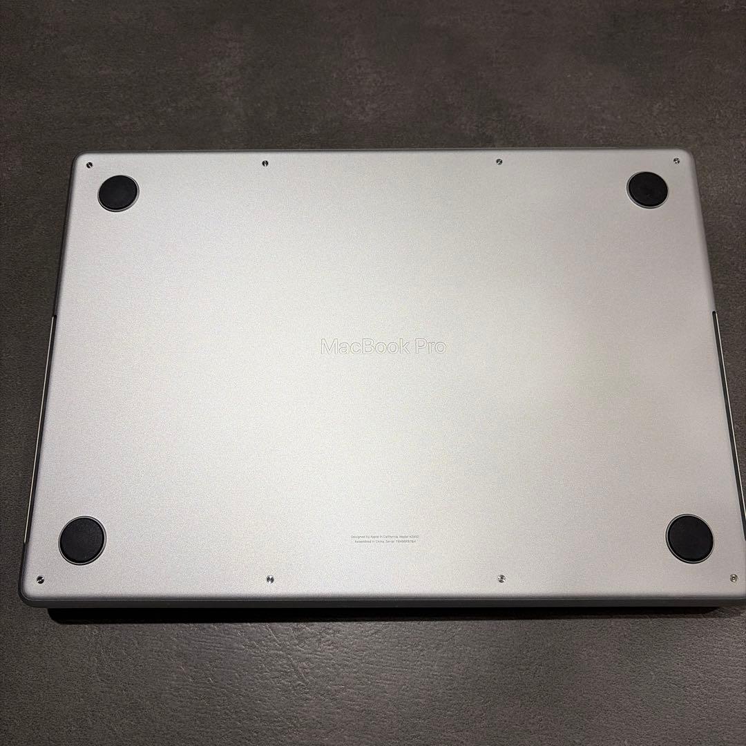 MacBook Pro M3 18GB/516GB シルバー