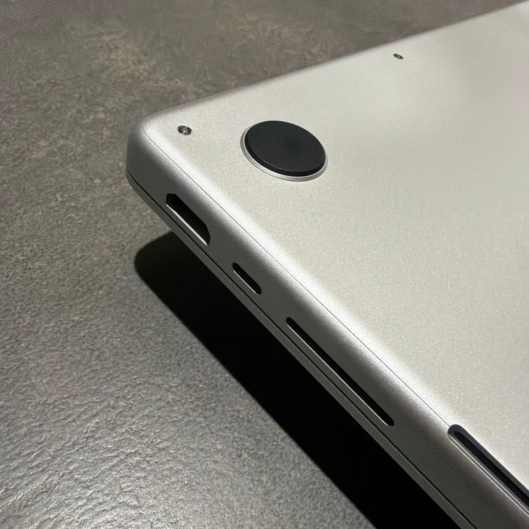 MacBook Pro M3 18GB/516GB シルバー