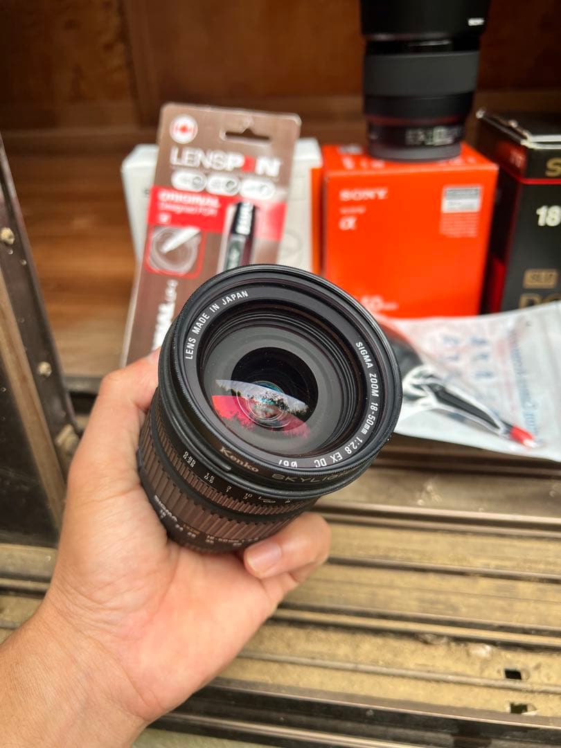 SIGMA 18-50mm F2.8 EX DC レンズ