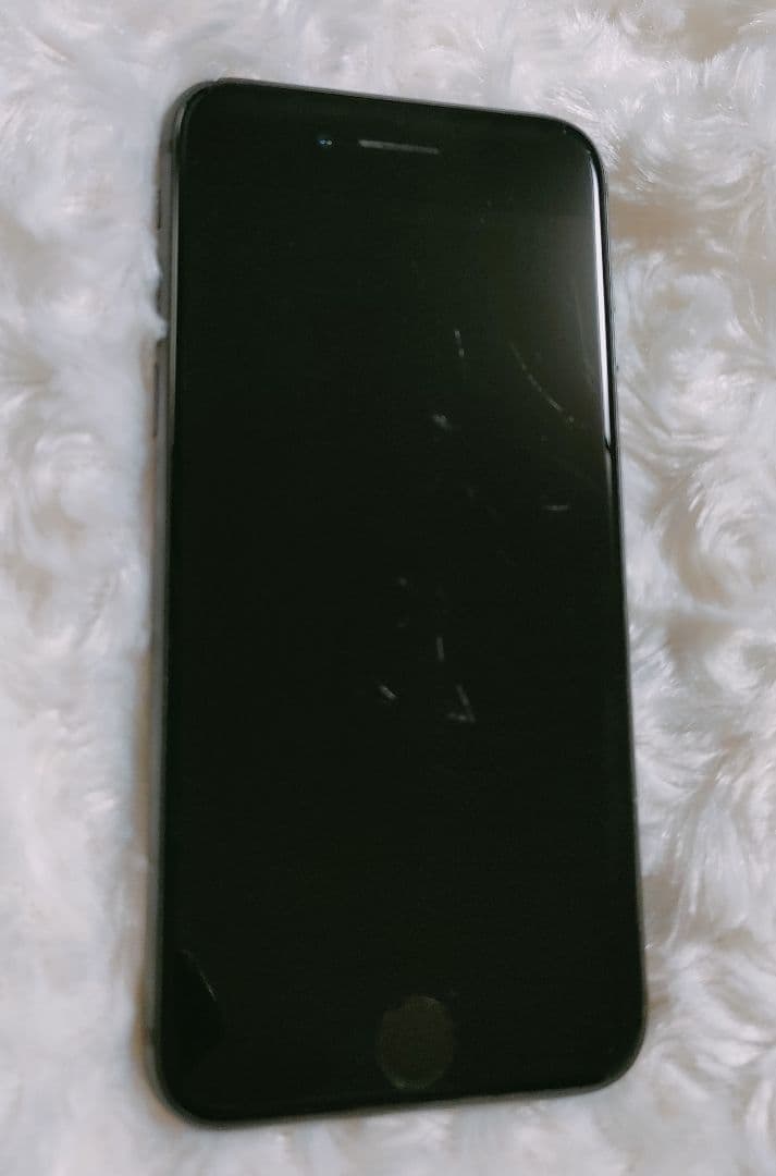 iPhone 8 本体 ・ simフリー ・ 64GB・ 中古