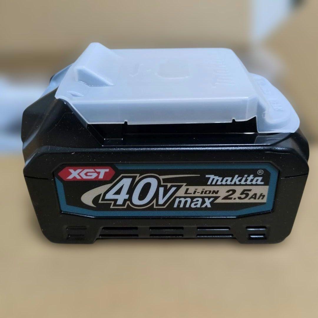 マキタ 充電式クリーナー CL003GRDW 40V　白 バッテリー新品x1個