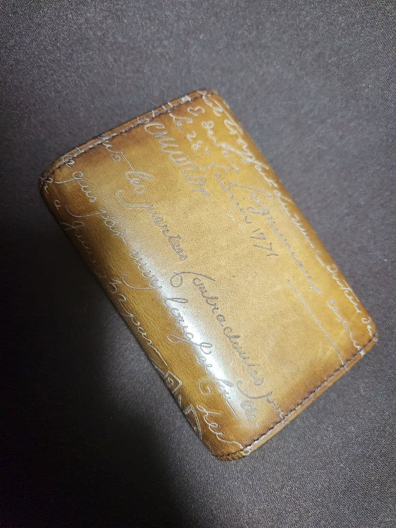 ベルルッティ 名刺入れ ゴールデンパティーヌ