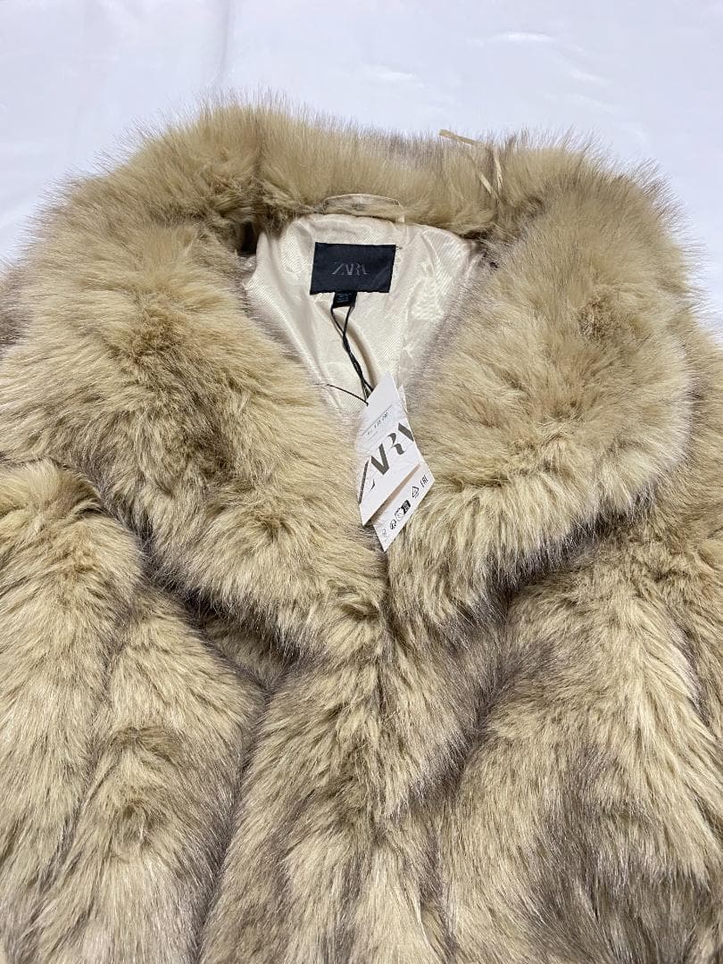 ザラ 新品 ライトベージュ ショートフェイクファーコート XL