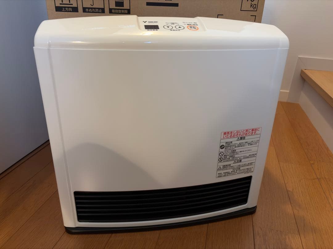 使用極小　ガスファンヒーター RHC4111 都市ガス用