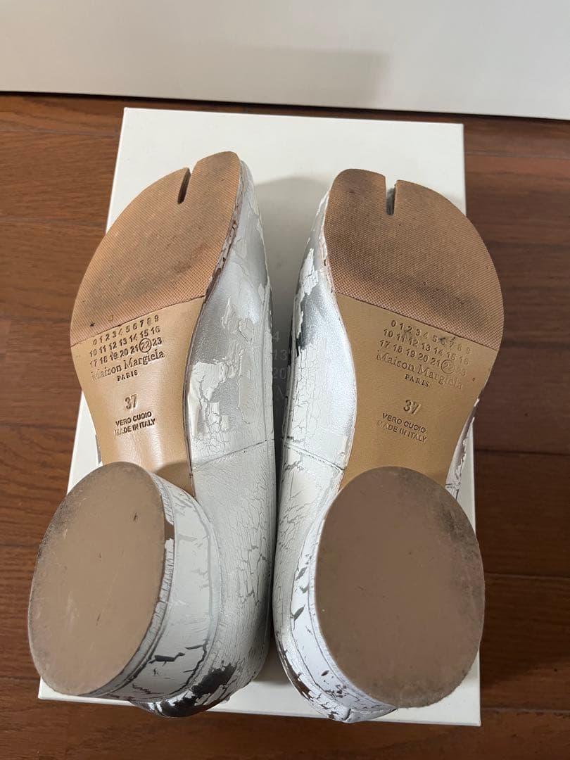 マルジェラ タビパンプス バレエシューズ 37 24cm ホワイト　シルバー