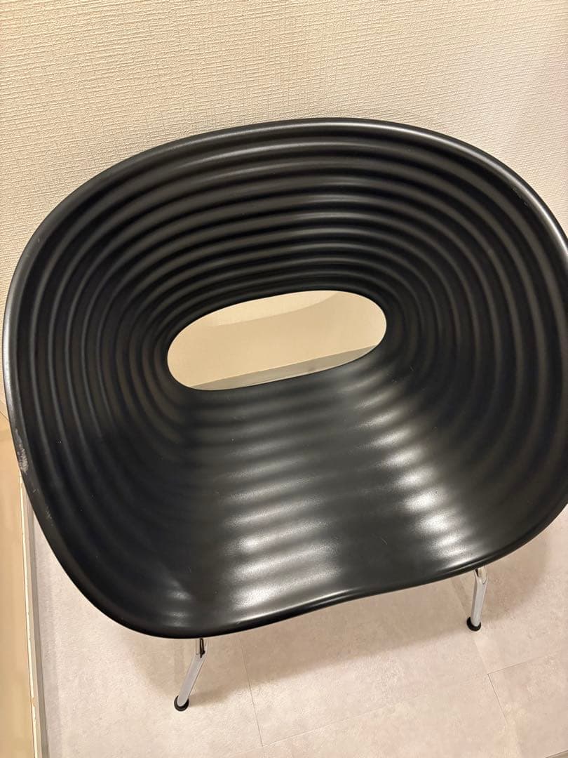 Vitra ヴィトラ Tom Vacトムバックスタッキングチェア