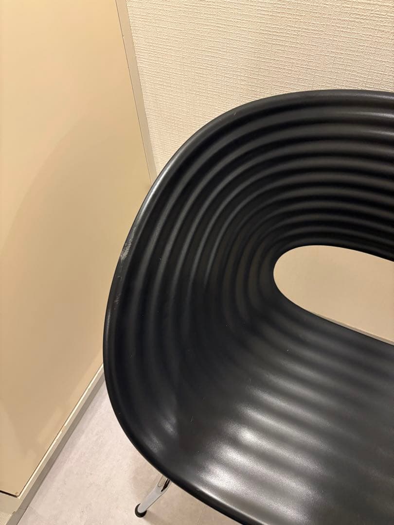 Vitra ヴィトラ Tom Vacトムバックスタッキングチェア