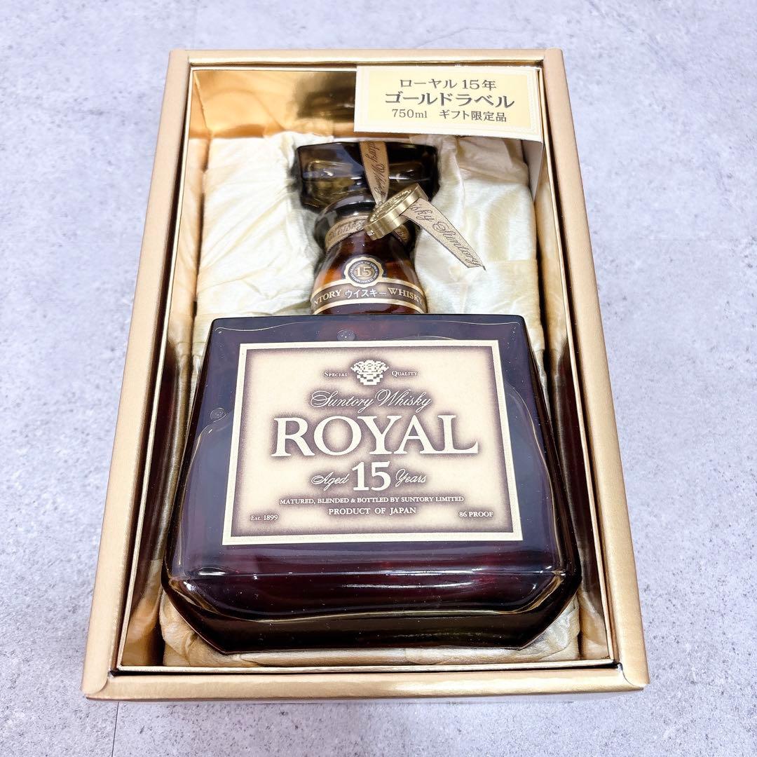 新品未開封 SUNTORY  サントリー ローヤル 15年 ゴールド